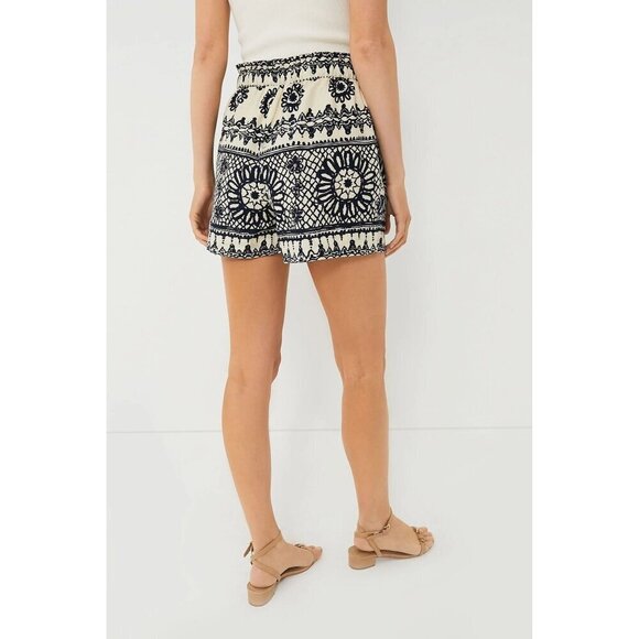 Tuckernuck Love the Label Dagmar Ivory and Navy Printed Ramona Shorts Size XS - Picture 4 of 7